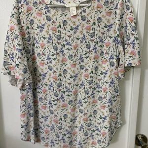 Floral short sleeve top